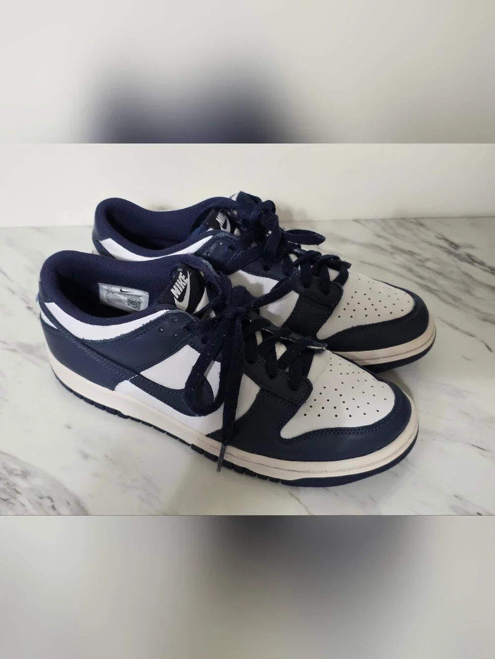 Nike Kids Low-Top Sneakers in Navy and White